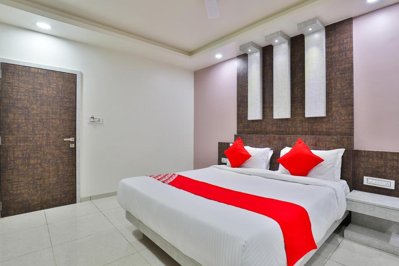 Oyo 23174 Hotel Parth Inn Dwarka  Ngoại thất bức ảnh